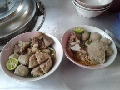 BASO TENIS MAS JOKO