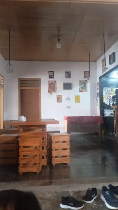 KEDAI MIMIH RAJANYA MIE PEDAS