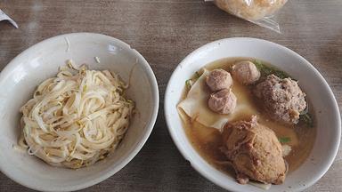 MIE BASO ALFI FIRMAN PUTRA SINGAPARNA