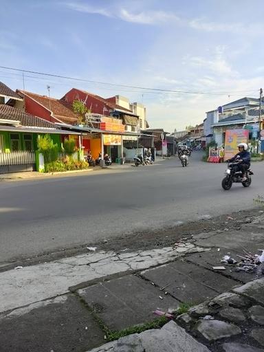 WARUNG SEBLAK MAMA DIBOT