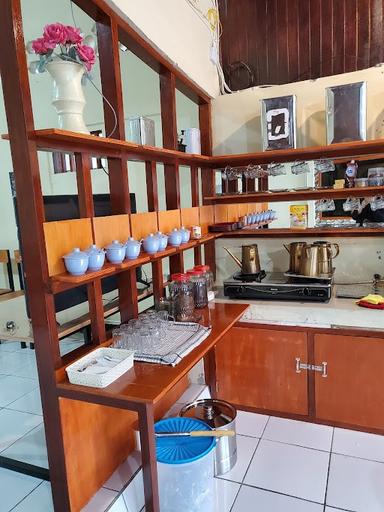 KEDAI KOPI ADEM