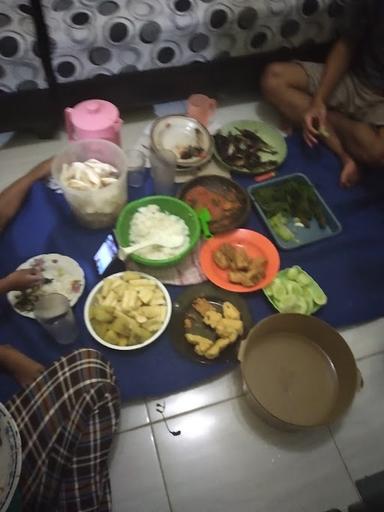 WARUNG MBAK IDA