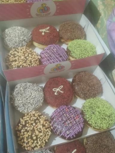 DONAT 3 PUTRI