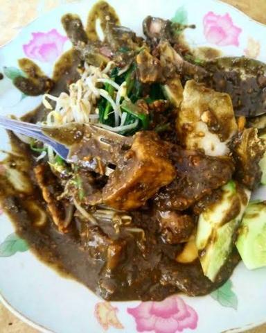 RUJAK BAWON