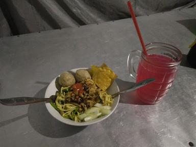 PANGSIT & MIE AYAM MUTTAQIN