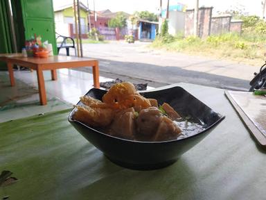 BAKSO & MIE AYAM PUTRA SOLO