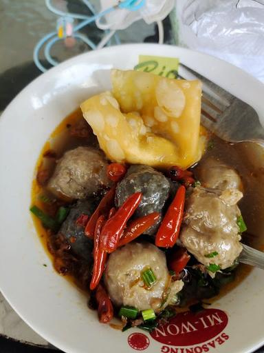 BAKSO TETELAN KUAH LOMBOK