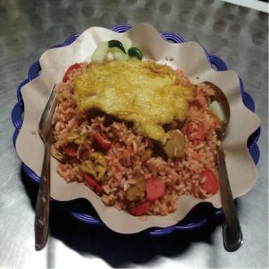 BEGUYUR SPESIAL NASIGORENG, BAKMIE, & CAPCAY