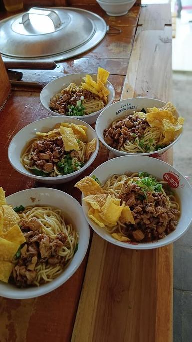 MIE AYAM WONOGIRI (KANG MUS)