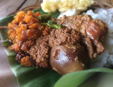 NASI GUDEG BU BUDI