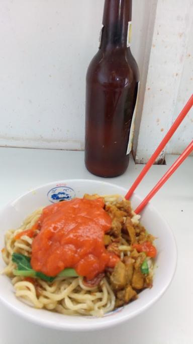 MIE AYAM BAPAK TAUHID