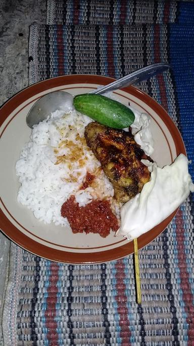 AYAM BAKAR KAMPUNG ARAB