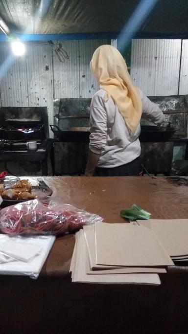 PECEL LELE BANG KUMIS