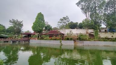 FLOATING RESTO JOGJA