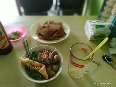 MIE AYAM & BAKSO PAK KRIBO JUNIOR