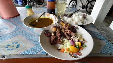 SATE KAMBING & AYAM HANDAYANI