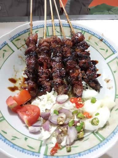 SATE KAMBING & AYAM HANDAYANI