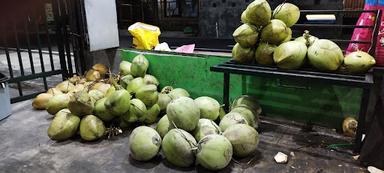 WARUNG BU SUM SPESIAL LOTEK - TAHU GULING- SOTO AYAM KAMPUNG-PENYETAN