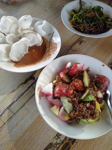 WARUNG EMA SAKEM