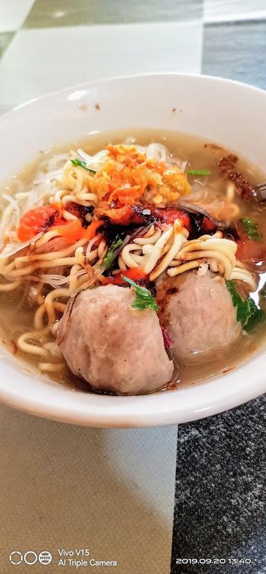 MIE AYAM & BAKSO BOGEM