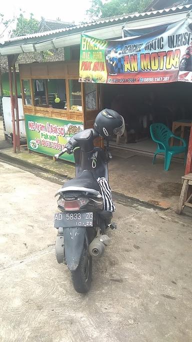 MIE AYAM & BAKSO PAK MIN