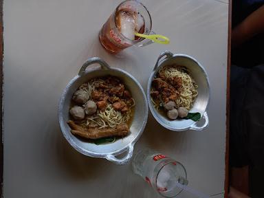 MIE AYAM SAK WAJAN