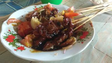 SATE AYAM & KAMBING MADURA