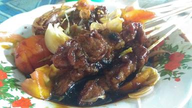 SATE AYAM & KAMBING MADURA