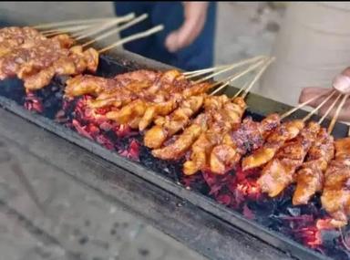 SATE AYAM SPESIAL MANG CECEP