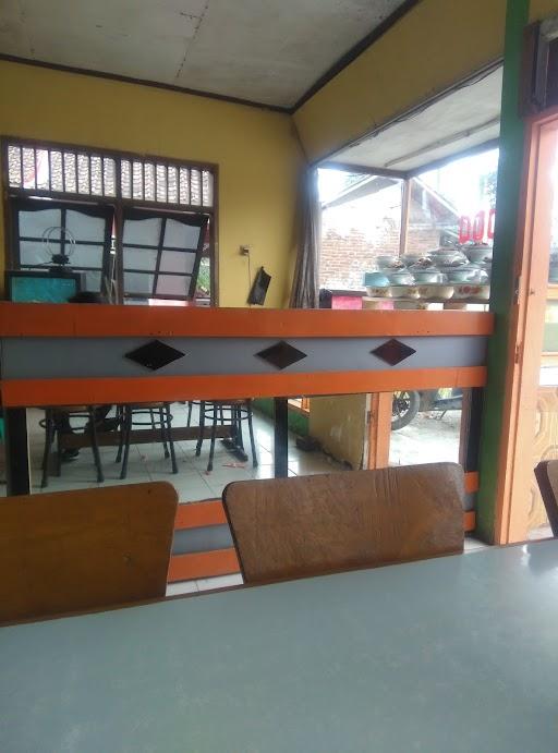 RUMAH MAKAN PADANG BARU PASANGGRAHAN