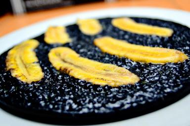 W1 BLACK MARTABAK