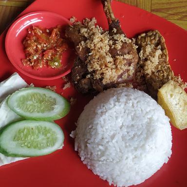 BEBEK SONGKEM PAK SALIM