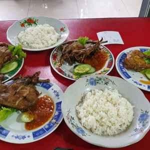 DAPUR SUNDA KARUHUN