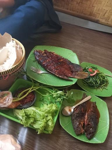 WARUNG MAKAN KACARITA