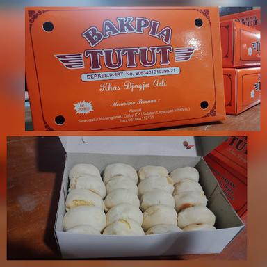 BAKPIA DAN OLEH-OLEH TUTUT