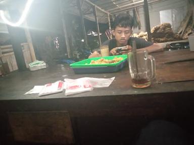 KEDAI ANGKRINGAN MBAH JERRY