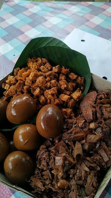 GUDEG BU UMI