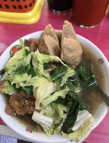 MIE AYAM & BAKSO MANUNGGAL