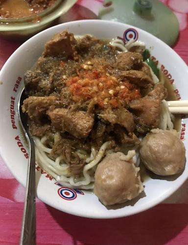 MIE AYAM & BAKSO MANUNGGAL