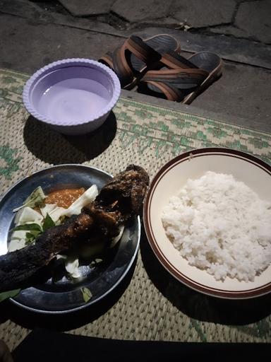 PECEL LELE PASAR MANGIRAN