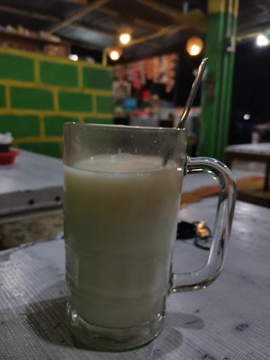 WARUNG MAKAN NAKNAN