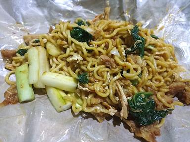 NASI GORENG & MIE GORENG PAK UNTUNG