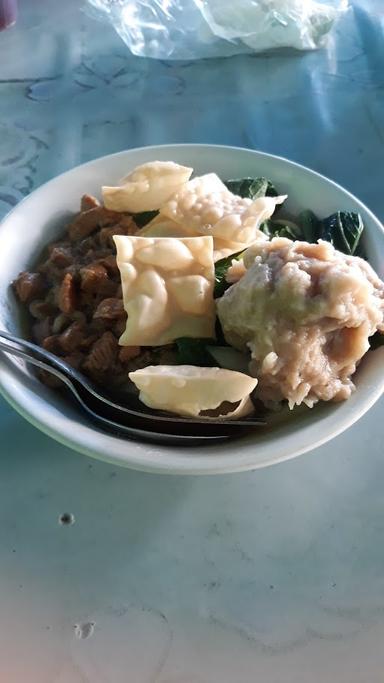 BAKSO MERCON BERKABUT MBAK MILA