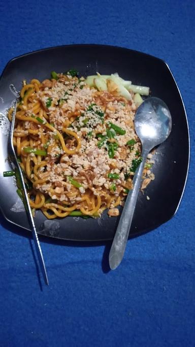 MIE LIE PANG