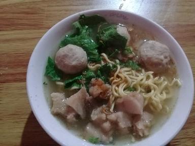 MIE AYAM & BAKSO MIROSO