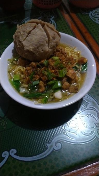 BAKSO SUPER URAT IDOLA