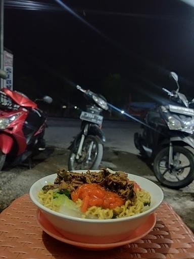 MIE AYAM BAKSO SEBLAK SULTAN SOBUR