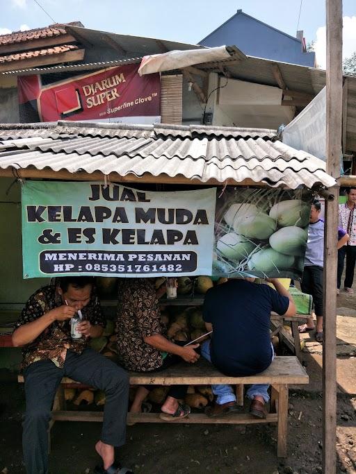 ES KELAPA MUDA KIARAJANGKUNG