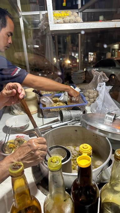 BAKSO IDOLA