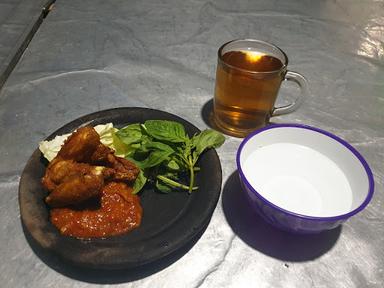 MAKANAN KHAS CIREBON